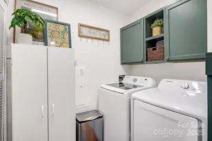 213 Sandy Creek Ct, Hendersonville, NC 28792 - Photo 14