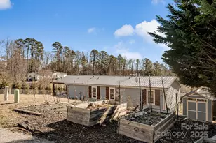 213 Sandy Creek Ct, Hendersonville, NC 28792 - Photo 26