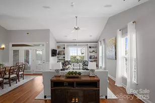 2904 Autumn Harvest Ln, Charlotte, NC 28269 - Photo 4