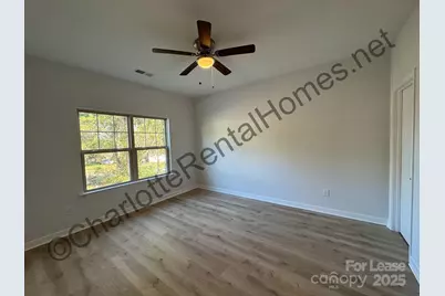 505 W Norment Avenue, Gastonia, NC 28052 - Photo 6