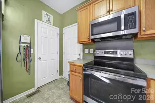 1696 Doves Rd, Fort Mill, SC 29708 - Photo 4