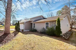 10319 Topeka Dr, Mint Hill, NC 28227 - Photo 2
