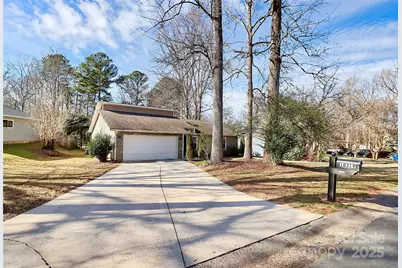 10319 Topeka Drive, Mint Hill, NC 28227 - Photo 2