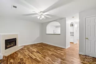 3855 Glenlea Commons Dr, Charlotte, NC 28216 - Photo 16