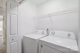 3855 Glenlea Commons Dr, Charlotte, NC 28216 - Photo 30