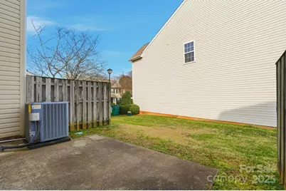 3855 Glenlea Commons Drive, Charlotte, NC 28216 - Photo 32