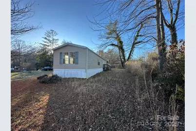 200 Rolling Oaks Drive, Hendersonville, NC 28791 - Photo 2