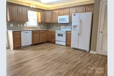 140 Locomotive Lane #106, Mooresville, NC 28115 - Photo 6