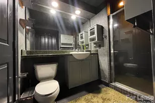 710 W Trade St, Charlotte, NC 28202 - Photo 48