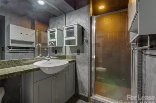 710 W Trade St, Charlotte, NC 28202 - Photo 26