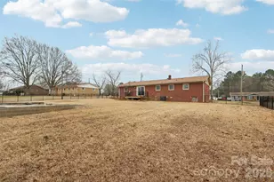 2223 Woodhurst Ln, Albemarle, NC 28001 - Photo 38