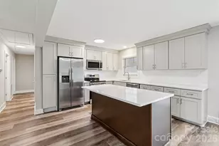 2223 Woodhurst Ln, Albemarle, NC 28001 - Photo 8