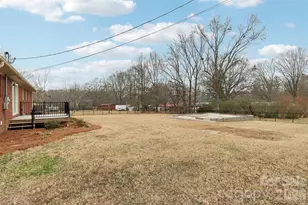 2223 Woodhurst Ln, Albemarle, NC 28001 - Photo 34