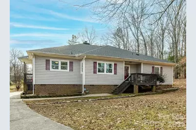 10803 Chestnut Hill Drive, Matthews, NC 28105 - Photo 2