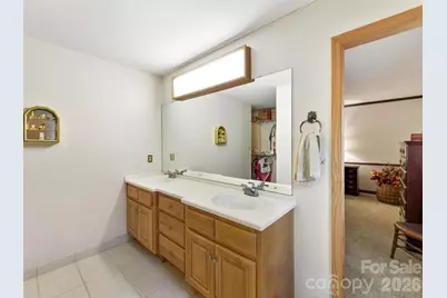 10803 Chestnut Hill Drive, Matthews, NC 28105 - Photo 16