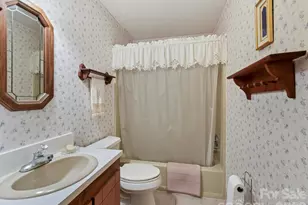 10803 Chestnut Hill Dr, Matthews, NC 28105 - Photo 22