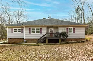 10803 Chestnut Hill Dr, Matthews, NC 28105 - Photo 1