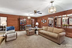 10803 Chestnut Hill Dr, Matthews, NC 28105 - Photo 8