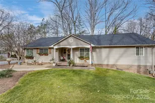 615 Hoke St, Lincolnton, NC 28092 - Photo 2