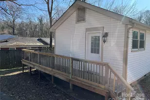 4241 Plato Cir, Charlotte, NC 28208 - Photo 2