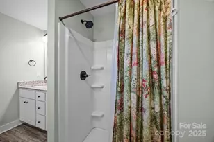 701 3rd St SE, Conover, NC 28613 - Photo 16