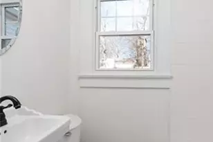 815 E Front St, Statesville, NC 28677 - Photo 12