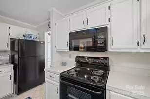 115 31st Ave Ct NE, Hickory, NC 28601 - Photo 14