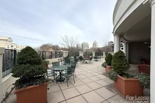 300 W 5th St, Charlotte, NC 28202 - Photo 28