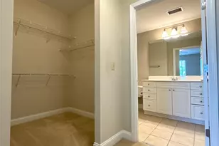 300 W 5th St, Charlotte, NC 28202 - Photo 10