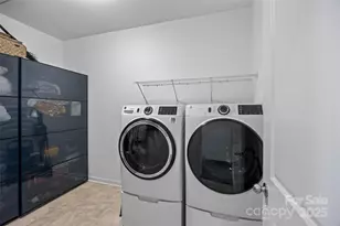 2502 Waverly Dr, Monroe, NC 28112 - Photo 6