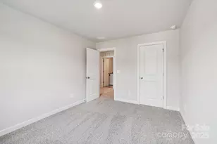 2073 Sunflower Cir, Newton, NC 28658 - Photo 22