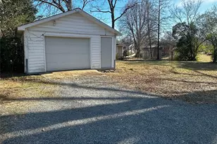 1803 W Main St, Albemarle, NC 28001 - Photo 12