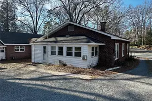 1803 W Main St, Albemarle, NC 28001 - Photo 2