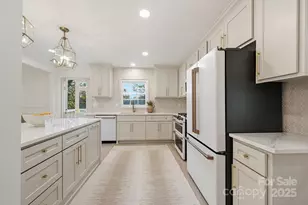 6300 Burlwood Rd, Charlotte, NC 28211 - Photo 6