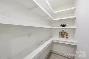 6300 Burlwood Rd, Charlotte, NC 28211 - Photo 8