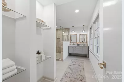 6300 Burlwood Road, Charlotte, NC 28211 - Photo 16