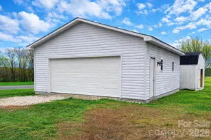 397 Bramblewood Dr, Salisbury, NC 28147 - Photo 14