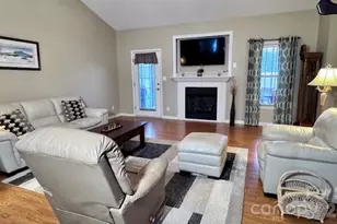 397 Bramblewood Dr, Salisbury, NC 28147 - Photo 4