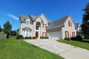 11312 Huntington Meadow Ln, Charlotte, NC 28273 - Photo 2