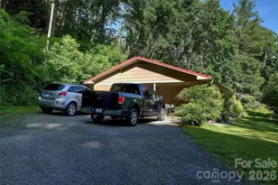 583 Deer Park Lake Rd, Spruce Pine, NC 28777 - Photo 2