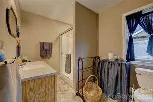 583 Deer Park Lake Rd, Spruce Pine, NC 28777 - Photo 12