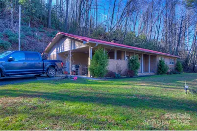 583 Deer Park Lake Road, Spruce Pine, NC 28777 - Photo 2
