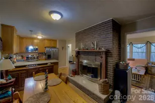 583 Deer Park Lake Rd, Spruce Pine, NC 28777 - Photo 4