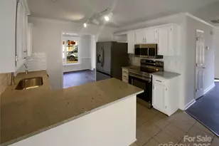 4202 Hounds Run Dr, Matthews, NC 28105 - Photo 8