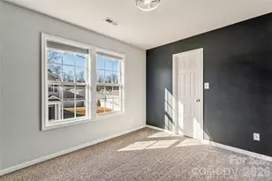 7307 Fig Ln, Charlotte, NC 28215 - Photo 32