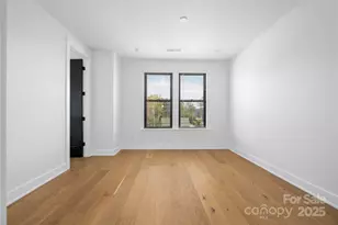 313 E Peterson Dr, Charlotte, NC 28217 - Photo 36