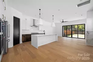 313 E Peterson Dr, Charlotte, NC 28217 - Photo 6