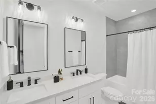 313 E Peterson Dr, Charlotte, NC 28217 - Photo 36