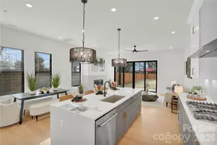 313 E Peterson Dr, Charlotte, NC 28217 - Photo 20