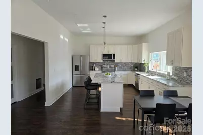 1820 N Hewitt Avenue, Newton, NC 28658 - Photo 4